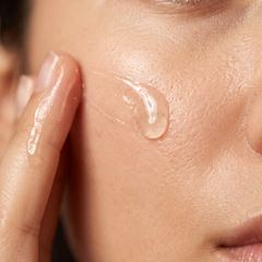 LICHTGRÜN Hyaluronserum Textur