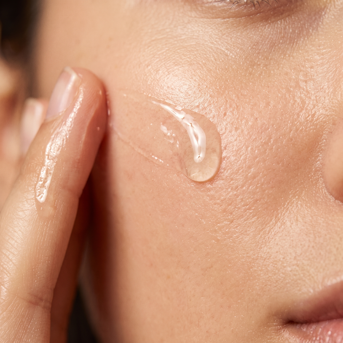 LICHTGRÜN Hyaluronserum Textur